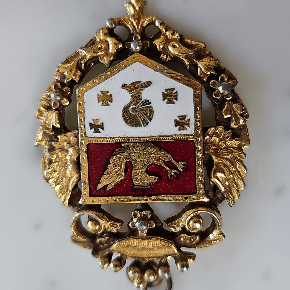 Coro Coat of Arms Vintage Brass Enamel Heraldic Shield Pendant - Picture 6 of 7